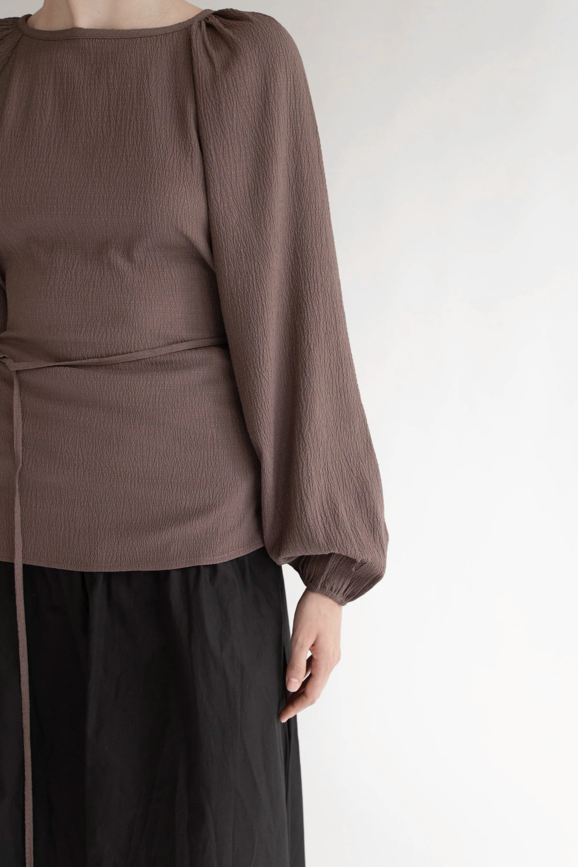 BALLOON SLEEVE TOP
