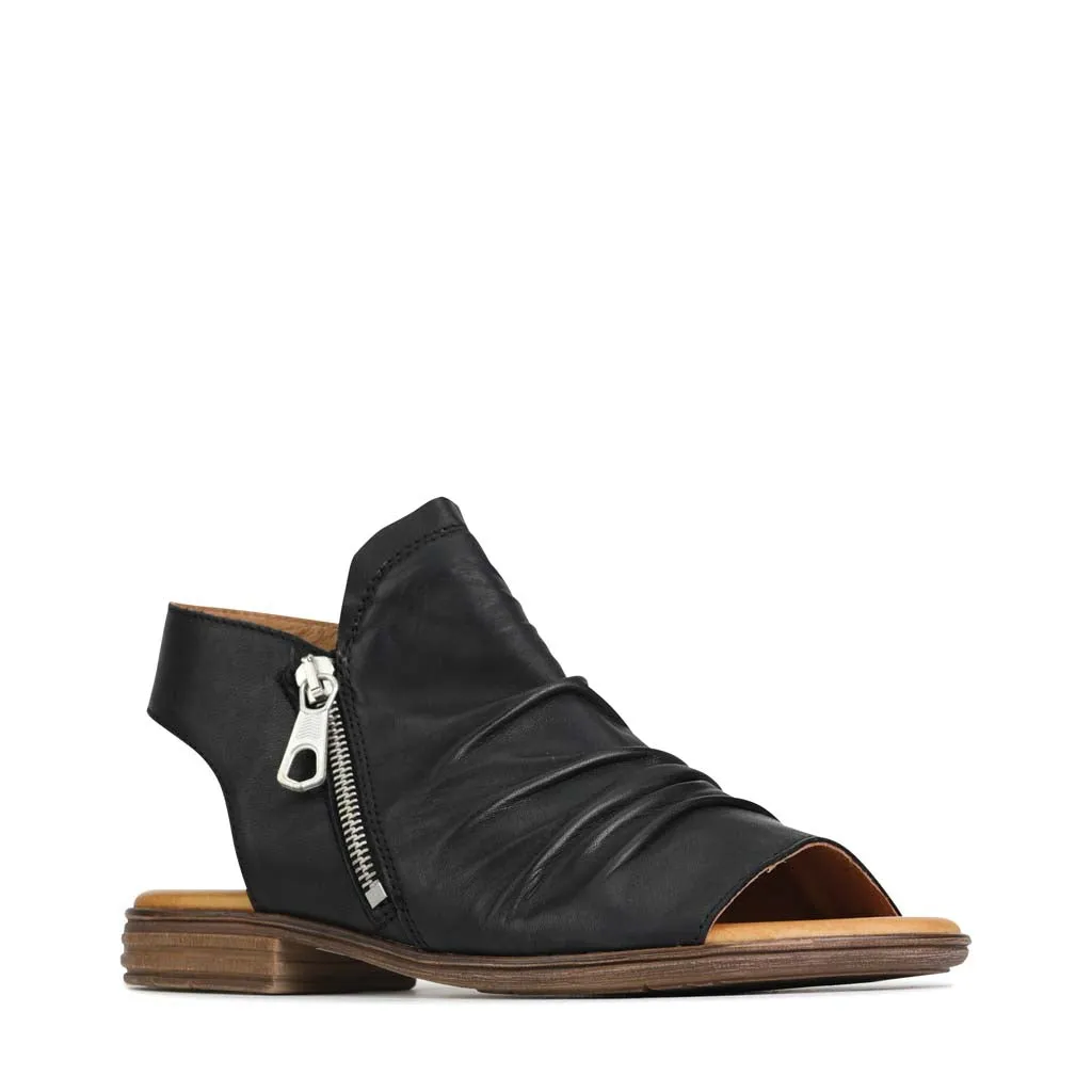 EOS Kami Sandals Black