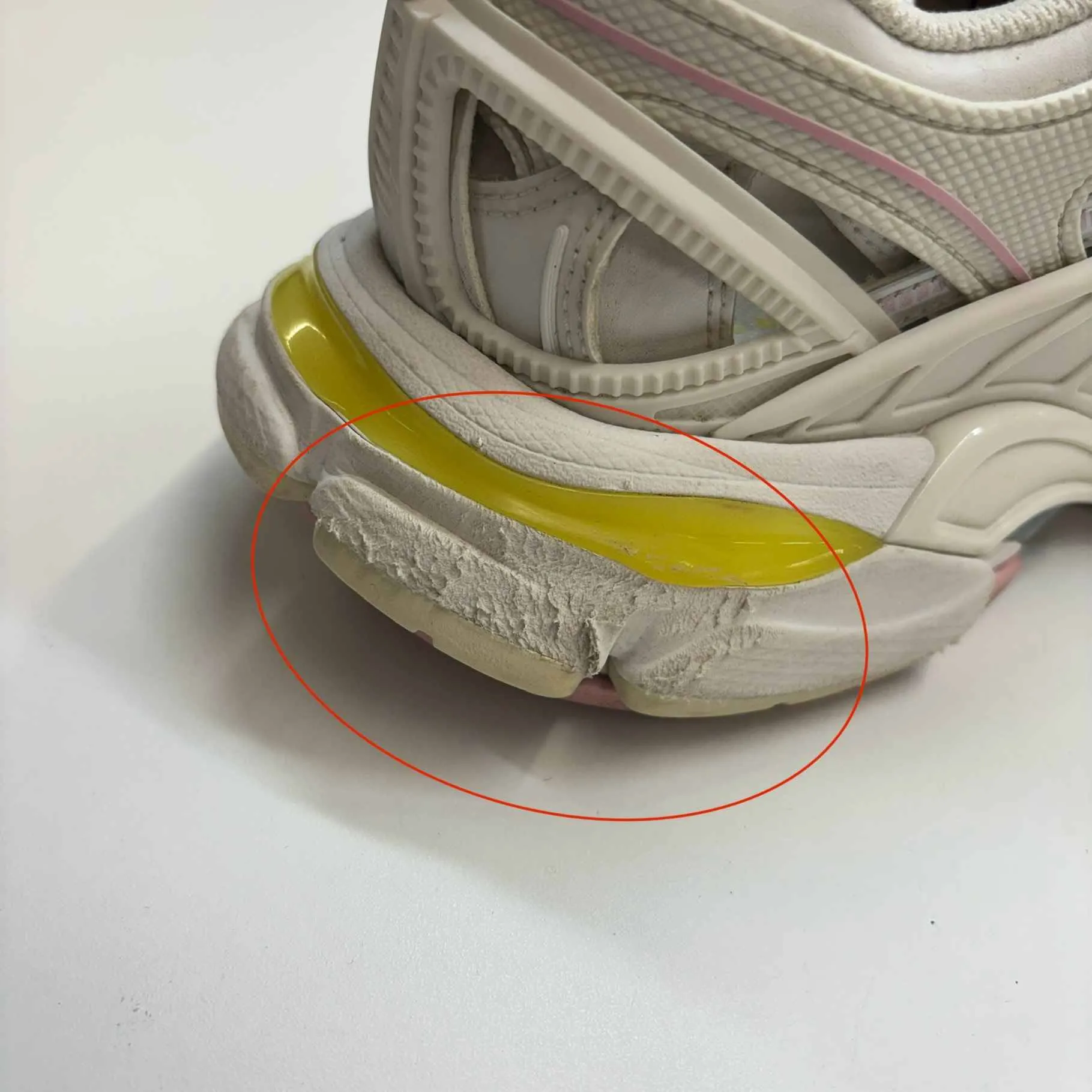 Women's Track 2.0 Low Trainers White Size EU 38 / UK 5