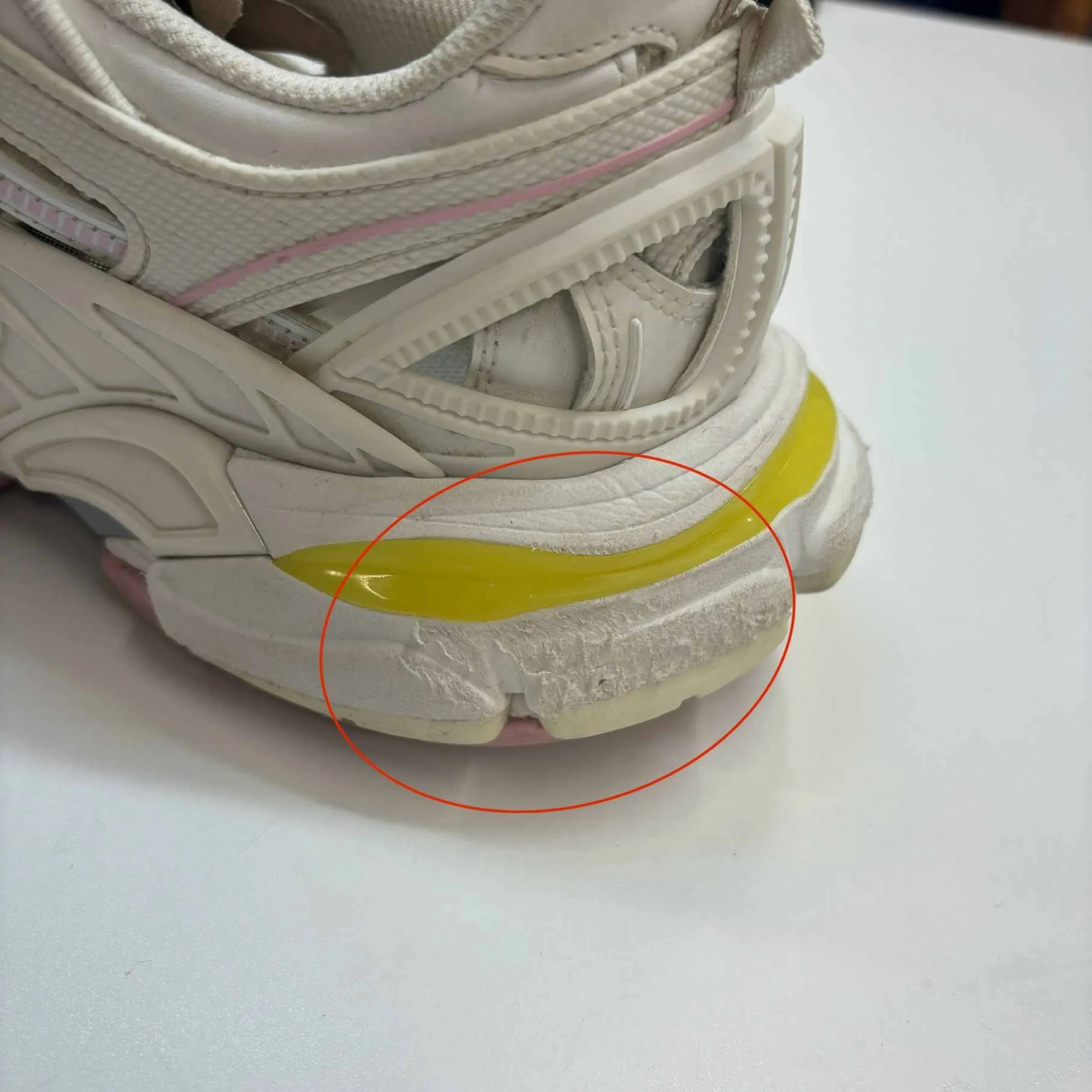 Women's Track 2.0 Low Trainers White Size EU 38 / UK 5