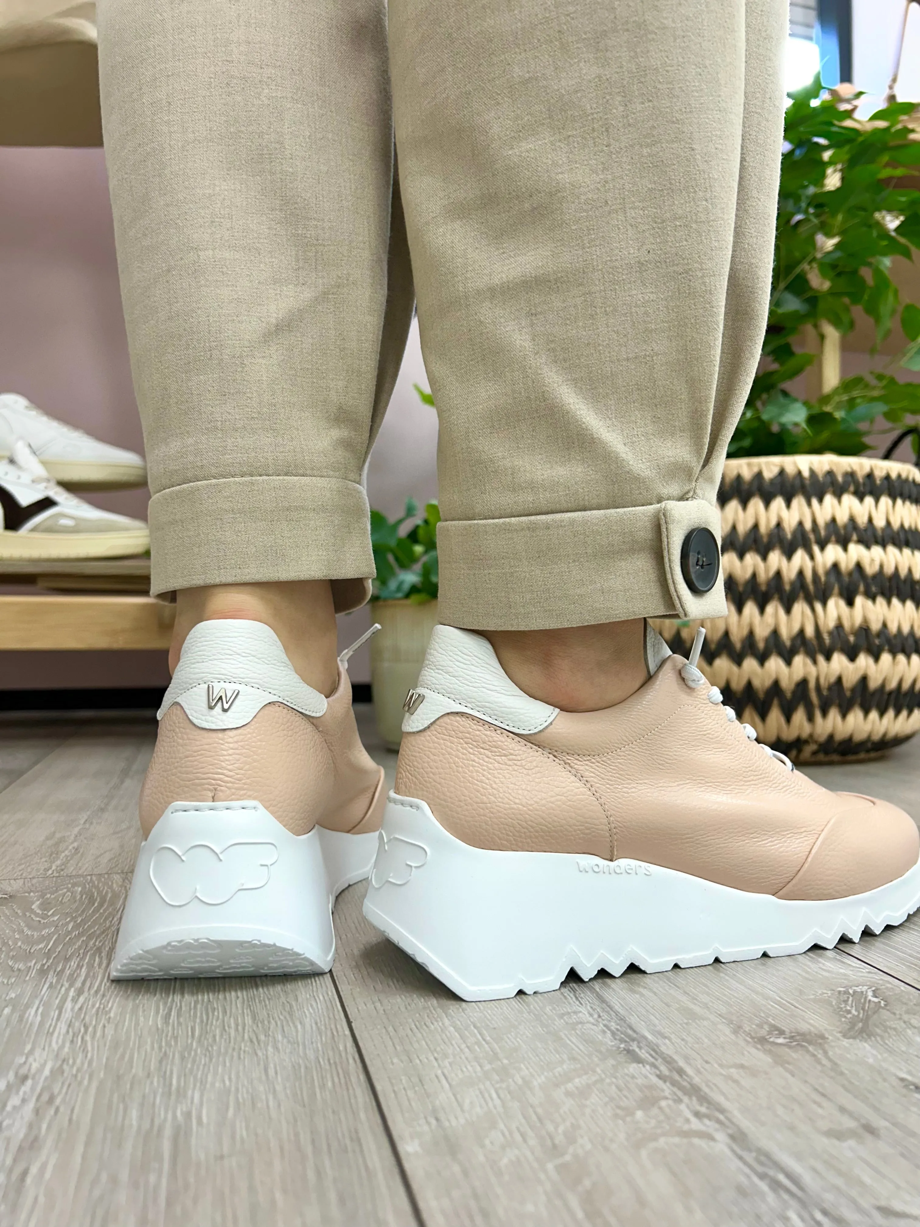Wonders | Simple Trainer